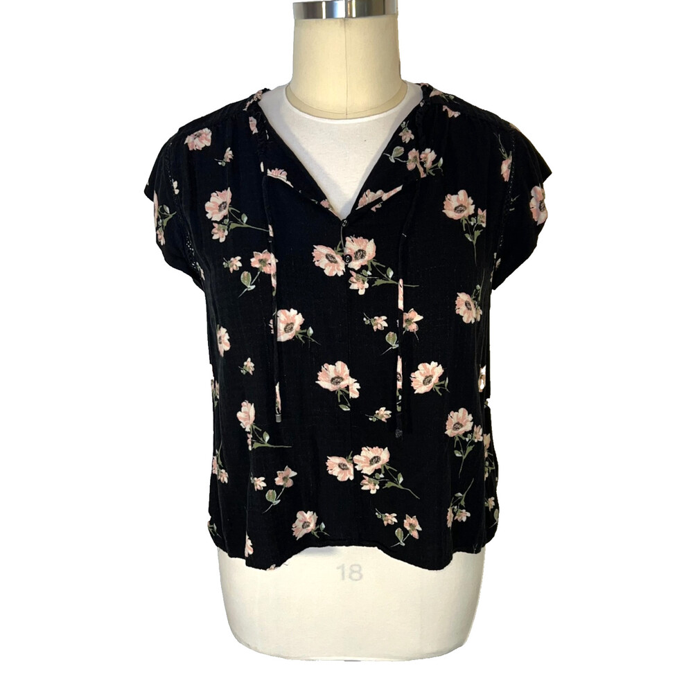 Buffalo Blouse Women's XXL Peasant Pullover Black Floral Cap Sleeve Tie VNeck